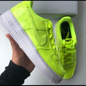 Nike Air Force 1 LV8 UV